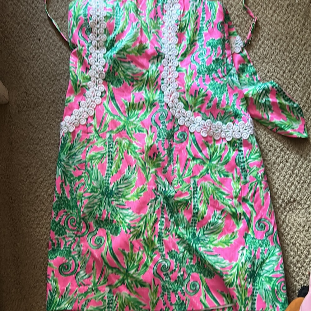 Lilly Pulitzer printed dress sz 4 nwt HOST PICK - Picture 2 of 3